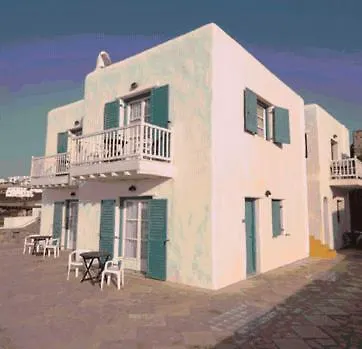 Petinaros Beach Studios *