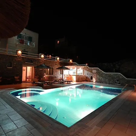 Petinaros Beach Studios Apartment